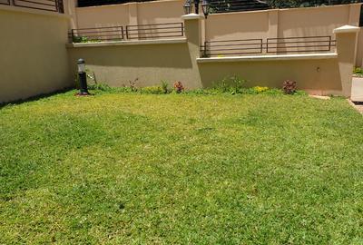 5 Bed Townhouse with En Suite at Lavington Green - 4