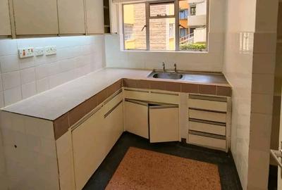 Serviced 3 Bed Apartment with En Suite in Kileleshwa - 4