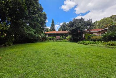 4 Bed House with En Suite at Kyuna - 3