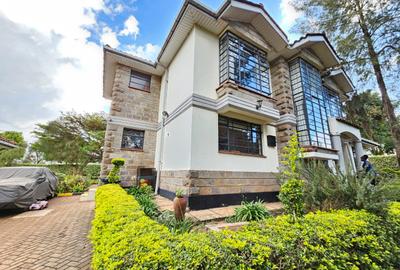 4 Bed House with En Suite in Nyari