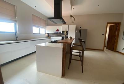 4 Bed Apartment with En Suite in Loresho - 4