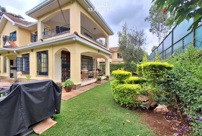 4 Bed Townhouse with En Suite at Lavington - 2