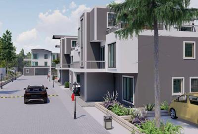 5 Bed House with En Suite at Lavington