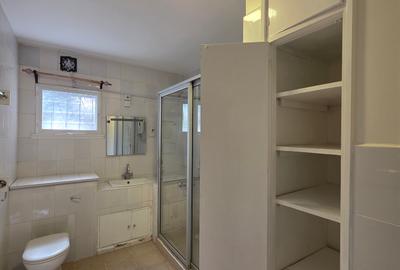4 Bed House with En Suite in Runda - 3
