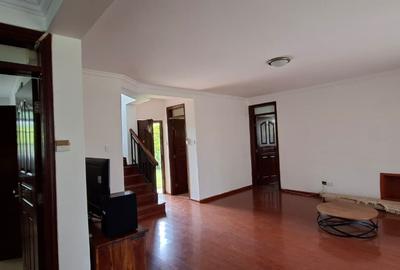 4 Bed Townhouse with En Suite in Kiambu Road - 4