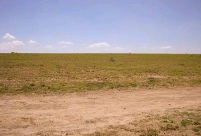 10 ac Land in Isinya