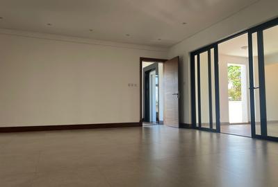 4 Bed Townhouse with Staff Quarters in Kitisuru