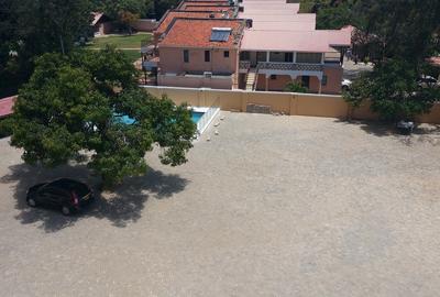 3 Bed Apartment with En Suite at Ar2105