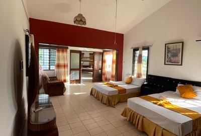 7 Bed Villa with En Suite in Mtwapa - 4