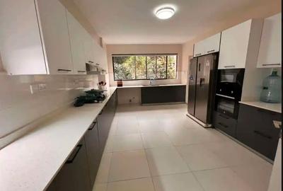 Serviced 1 Bed Apartment with En Suite at St Michaels Road - 3