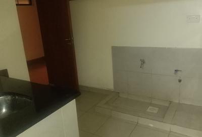 3 Bed Apartment with En Suite in Kilimani - 4