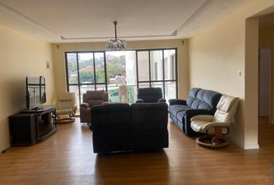 4 Bed Apartment with En Suite in Brookside