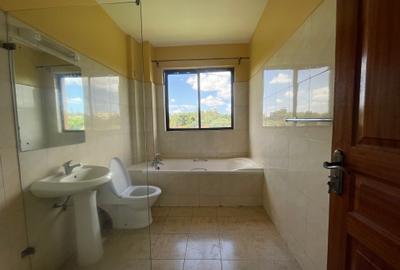 4 Bed Apartment with En Suite in Kileleshwa - 3