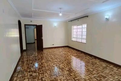 4 Bed Townhouse with En Suite at Lavington Green - 2