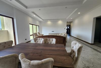 Furnished 3 Bed Apartment with En Suite at Mandera Road - 3