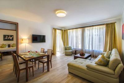 Serviced 2 Bed Apartment with En Suite at Riverside Furnished Apartments