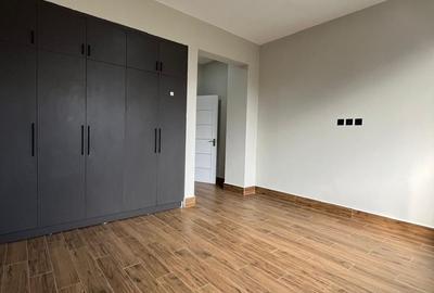 2 Bed Apartment with En Suite at Mbaazi Avenue - 4