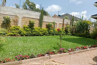 5 Bed House with En Suite at Bamburi Estate - 4