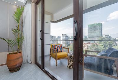 3 Bed Apartment with En Suite in Riverside - 3