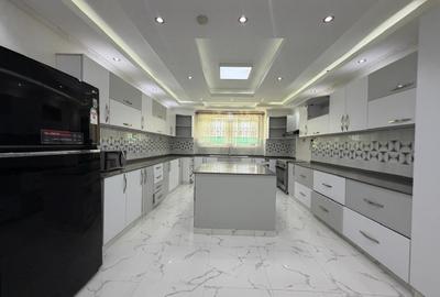 5 Bed Villa with En Suite in Karen - 4