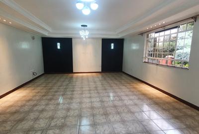 3 Bed House with Garden at Old Runda - 3