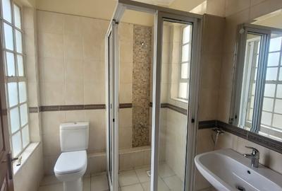 2 Bed Apartment with En Suite in Kilimani - 2