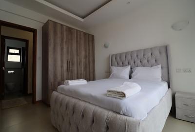 Serviced 2 Bed Apartment with En Suite at Raphta Road