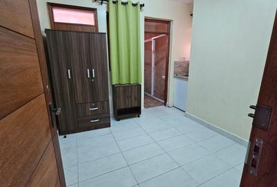 Serviced Studio Apartment with En Suite in Kileleshwa