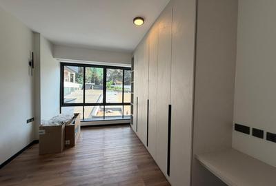 2 Bed Apartment with En Suite in Westlands Area - 4