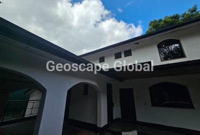 7 Bed House with En Suite in Kitisuru