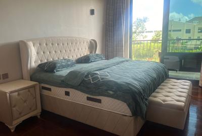 5 Bed House with En Suite in Runda - 4