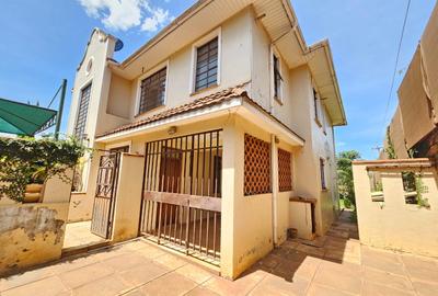 4 Bed Townhouse with En Suite in Kiambu Road - 3