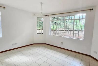 4 Bed Townhouse with En Suite in Spring Valley - 4