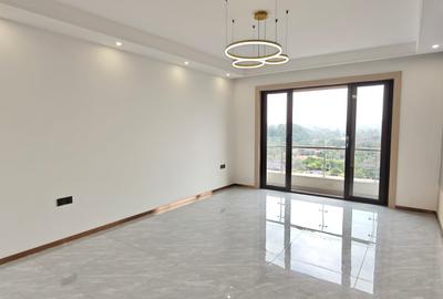 2 Bed Apartment with En Suite in Riverside - 2