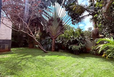 5 Bed Villa with En Suite at Lavington - 2