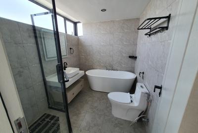 Furnished 3 Bed Apartment with En Suite in Kilimani - 4