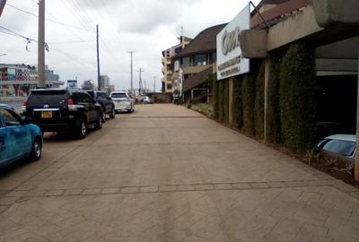 Shop with Service Charge Included at Mombasa Rd