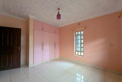 5 Bed Townhouse with En Suite in Membley