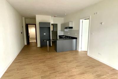 1 Bed Apartment with En Suite in Lavington - 4