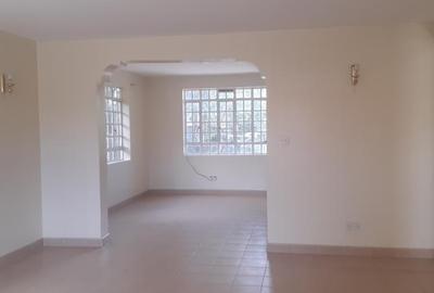 5 Bed House with En Suite at Cherry Court