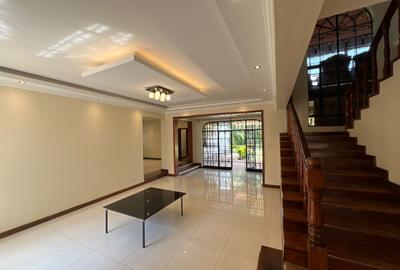 5 Bed Apartment with En Suite at Redhill Road - 3