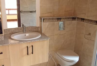 5 Bed Townhouse with En Suite at Shanzu Road