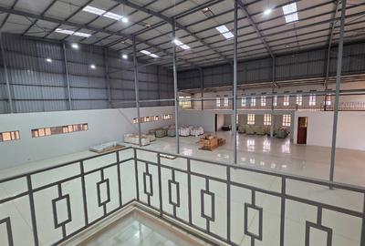 15,000 ft² Warehouse with Backup Generator in Tatu City - 4