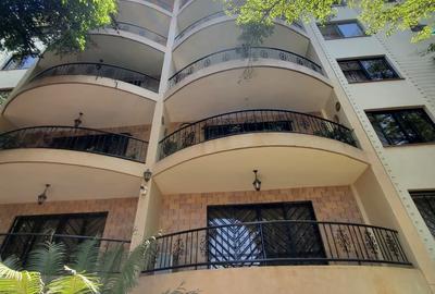 3 Bed Apartment with En Suite in Kileleshwa