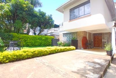 4 Bed Townhouse with En Suite at Lavington Mbaazi Avenue - 3