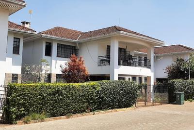 4 Bed Townhouse with En Suite in Westlands Area