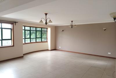 4 Bed Apartment with En Suite in Parklands