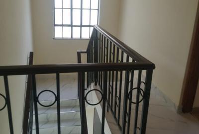 5 Bed Townhouse with En Suite in Ngong