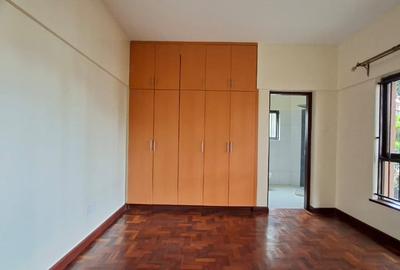 4 Bed Apartment with En Suite at Brookside - 2