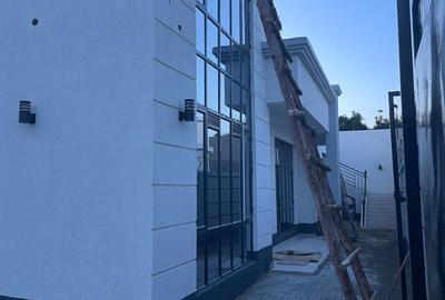 4 Bed Townhouse with En Suite in Ruiru - 2